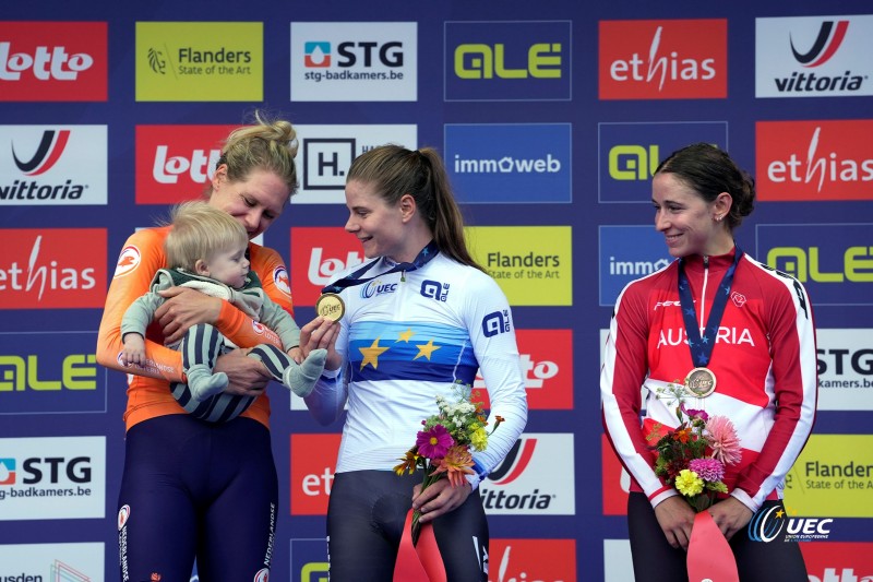 2024 UEC Road European Championships - Limburg - Flanders - Women Elite Individual Time Trial 31,2 km - 11/09/2024 - Ellen Van Dijk (NED - Lidl - Trek) - Lotte Kopecky (BEL - Team SD Worx) - Christina Schweinberger (AUT - Fenix - Deceuninck) - photo Luca 